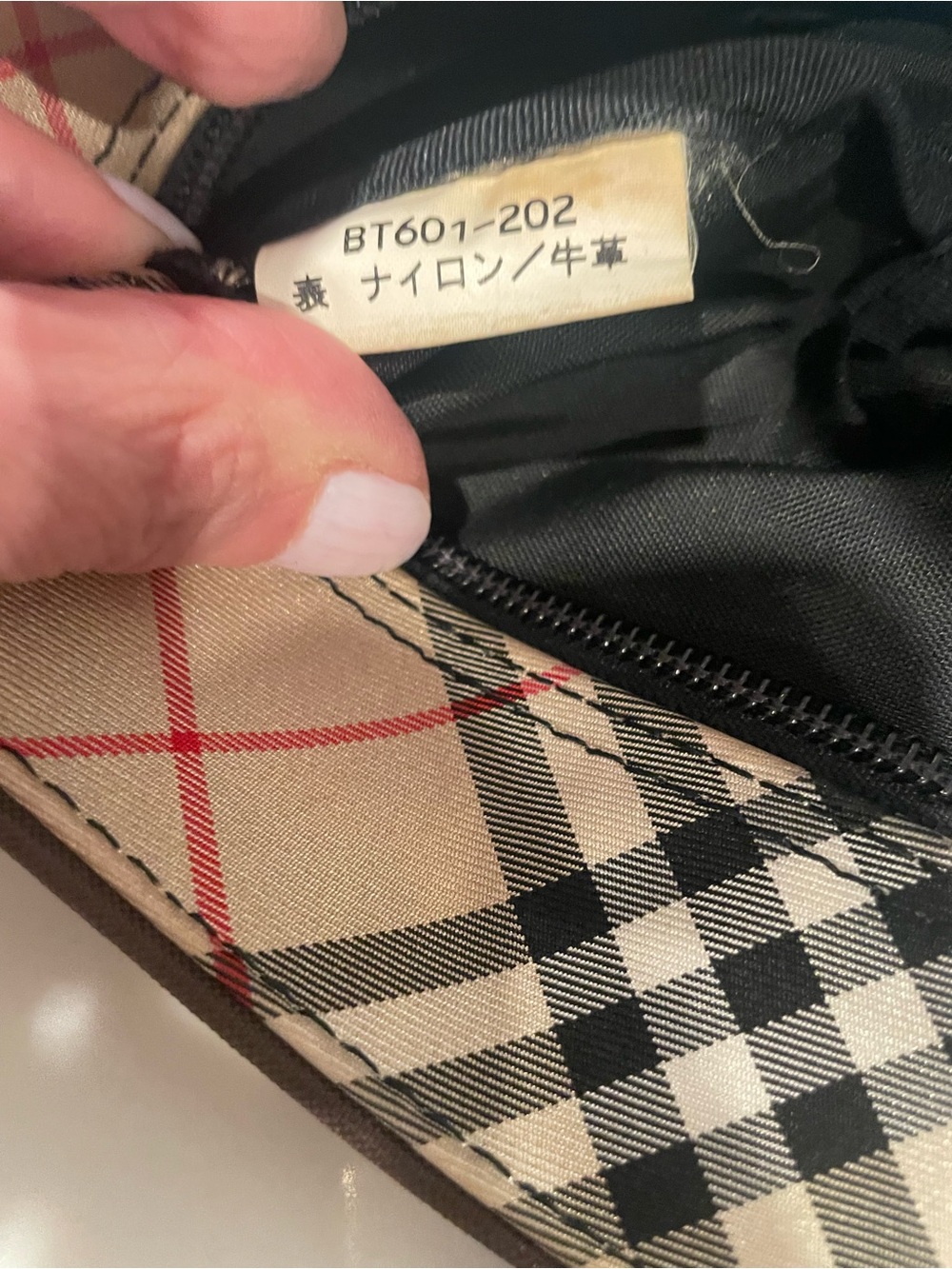 Authentic Burberry Small Tote - Picture 8 of 9